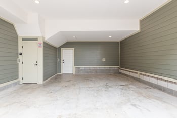 1027 E Trinity Ln #6&7, Nashville, TN 37216