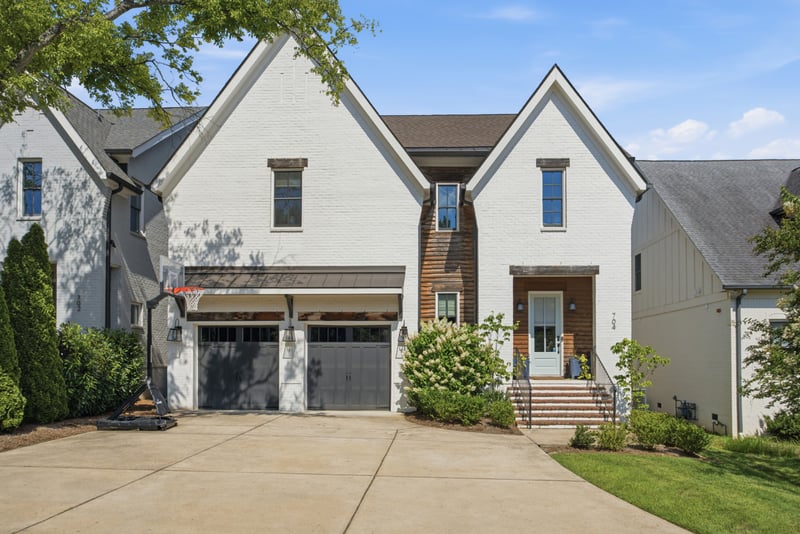 704 Estes Rd, Nashville, TN 37215