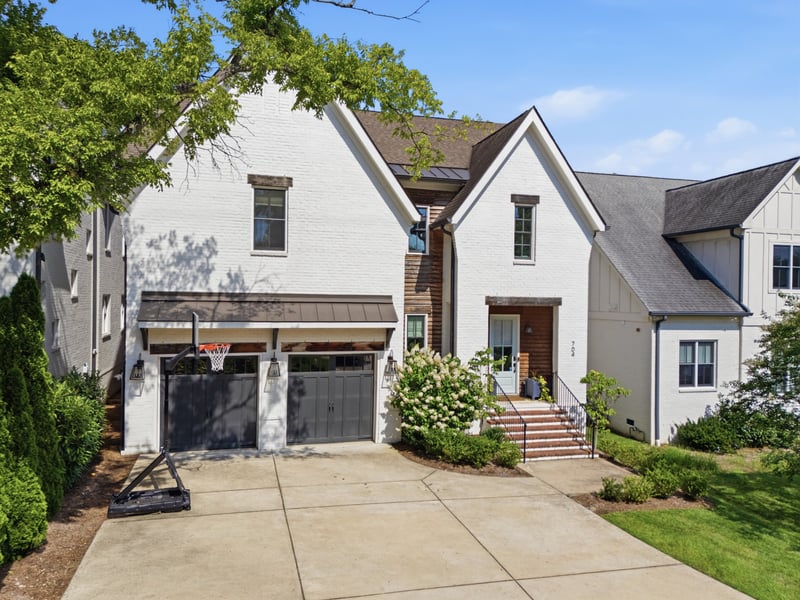 704 Estes Rd, Nashville, TN 37215
