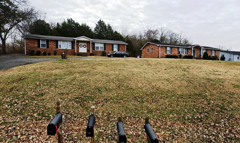 1008 Center Point Rd, Hendersonville, TN 37075
