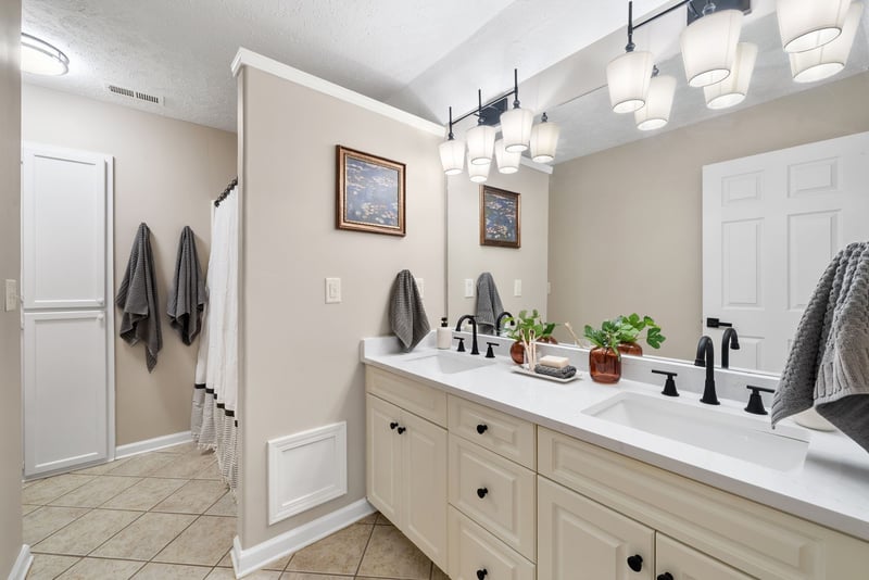 3911 Dodson Chapel Rd #16, Hermitage, TN 37076