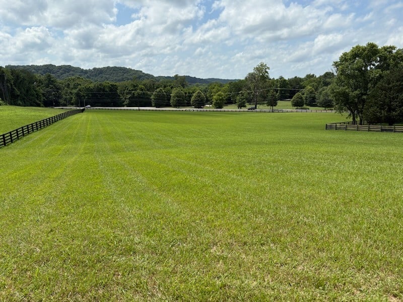 9157 Highway 100 , Nashville, TN 37221