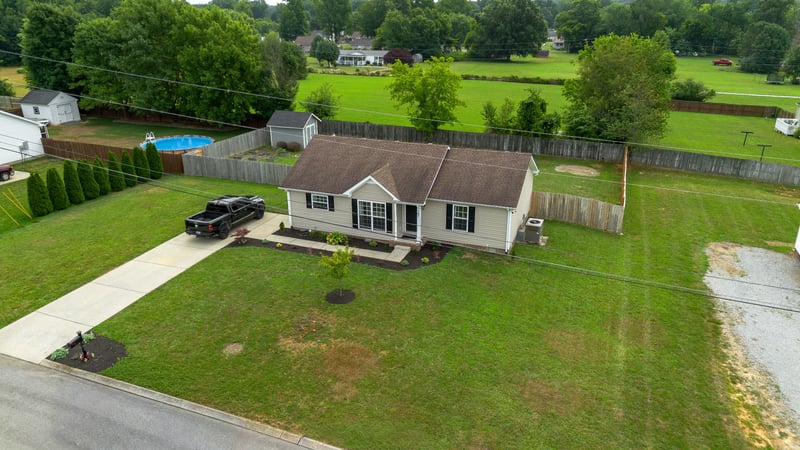 107 Locke Ct, Portland, TN 37148