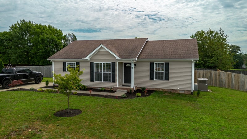 107 Locke Ct, Portland, TN 37148