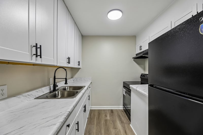 550 Harding Pl #F116, Nashville, TN 37211