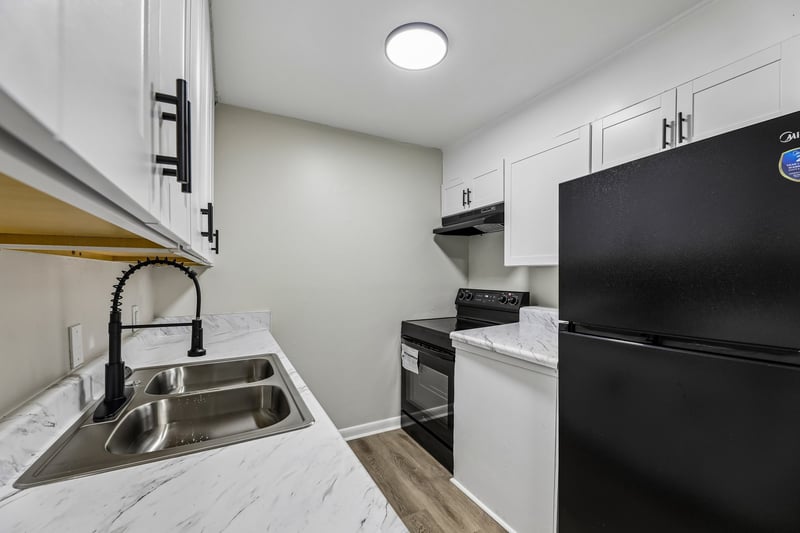 550 Harding Pl #F116, Nashville, TN 37211