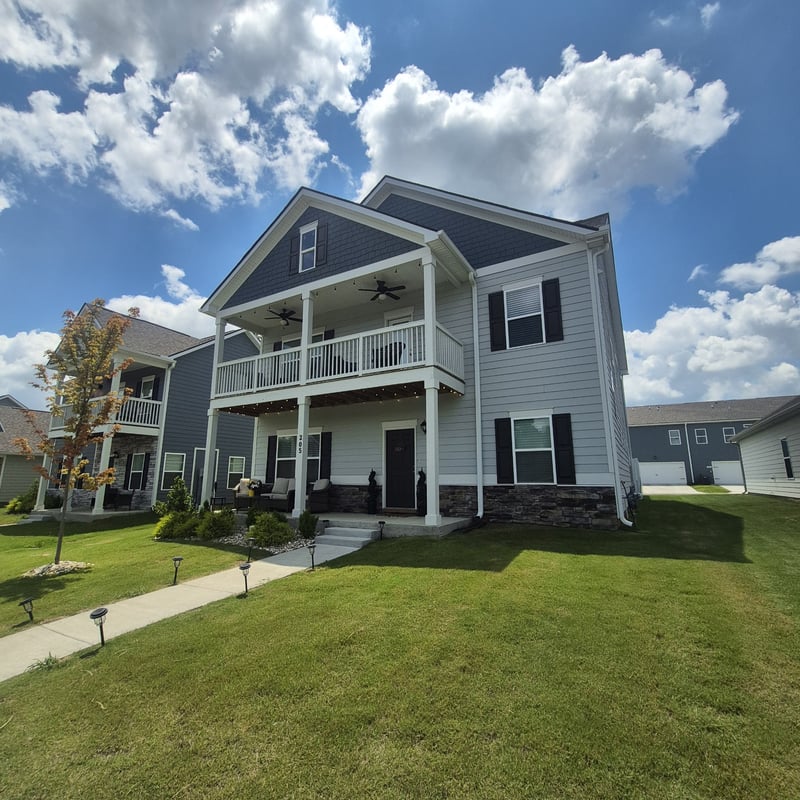 205 Gunnersbury Dr, Lebanon, TN 37087