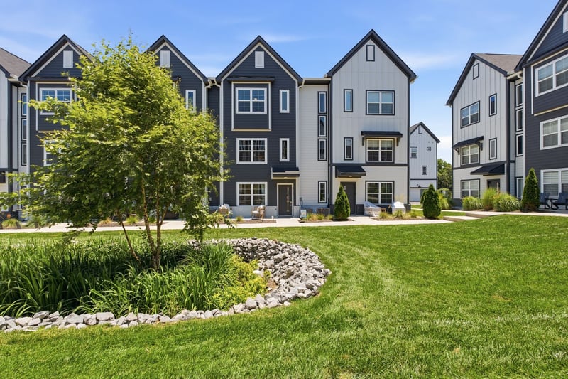 700 N Dupont Ave #317, Madison, TN 37115