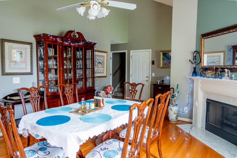 233 Lone Oak Dr, White House, TN 37188