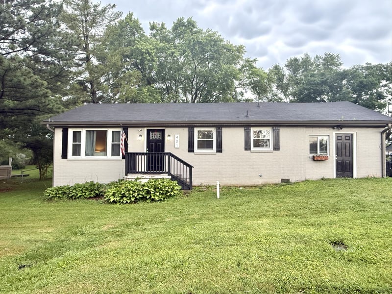 401 Weaver Ln, Springfield, TN 37172