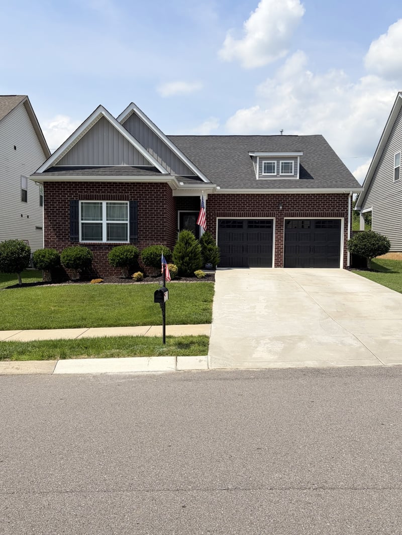 1036 Westgate Dr, Gallatin, TN 37066