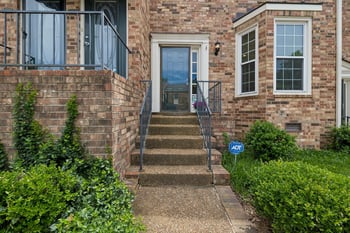 122 Matthew Ln, Nashville, TN 37215