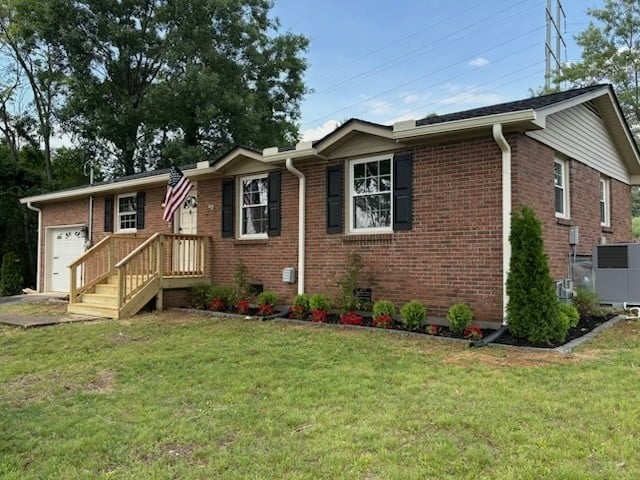 230 S Valley Rd, Hendersonville, TN 37075