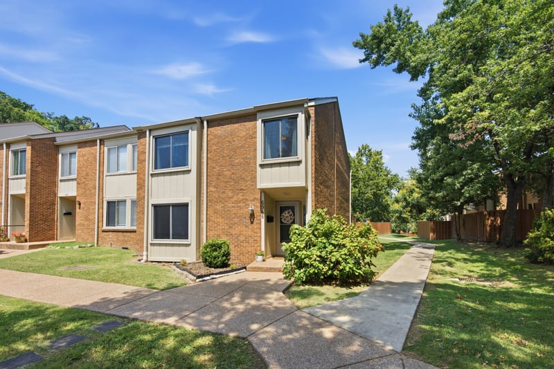 6946 Highland Park Dr, Nashville, TN 37205