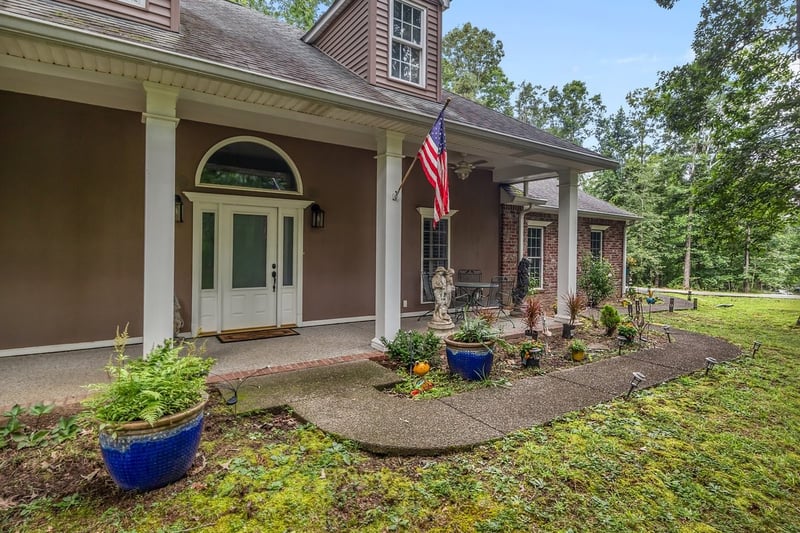 1019 Morningside Dr, Kingston Springs, TN 37082