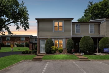 955 Coarsey Dr, Nashville, TN 37217