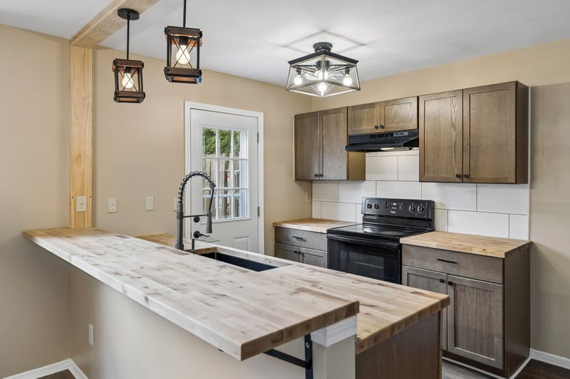 955 Coarsey Dr, Nashville, TN 37217