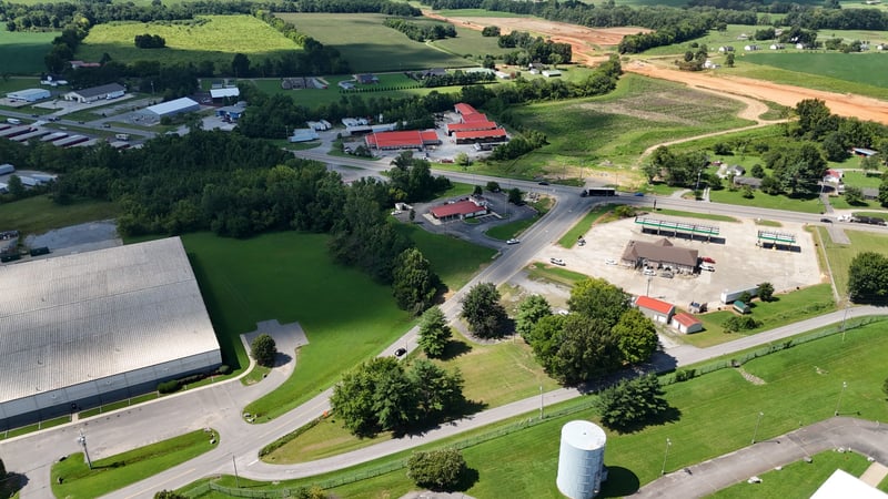 1001 Swamp Rd, Portland, TN 37148