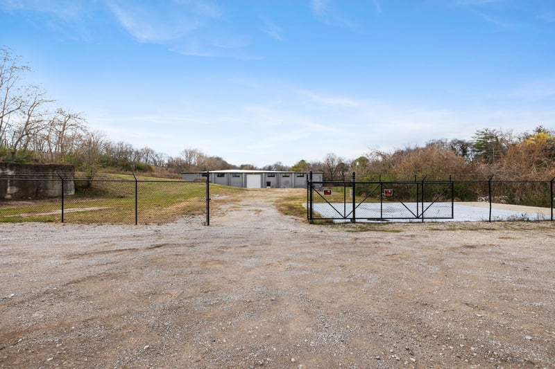 1080 S Beckett St, Columbia, TN 38401