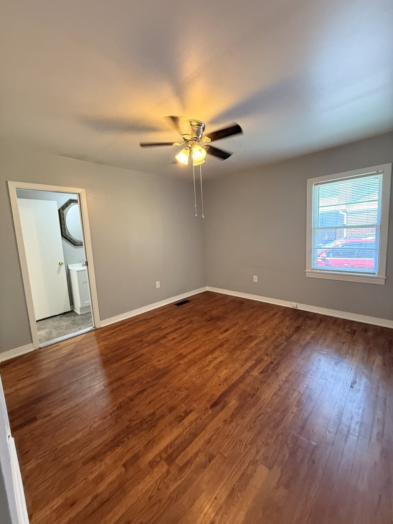 105 Lynn Dr, Columbia, TN 38401