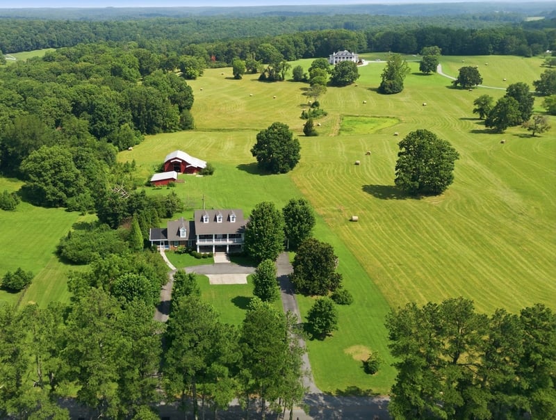 444 Old Pond Ln, Dickson, TN 37055