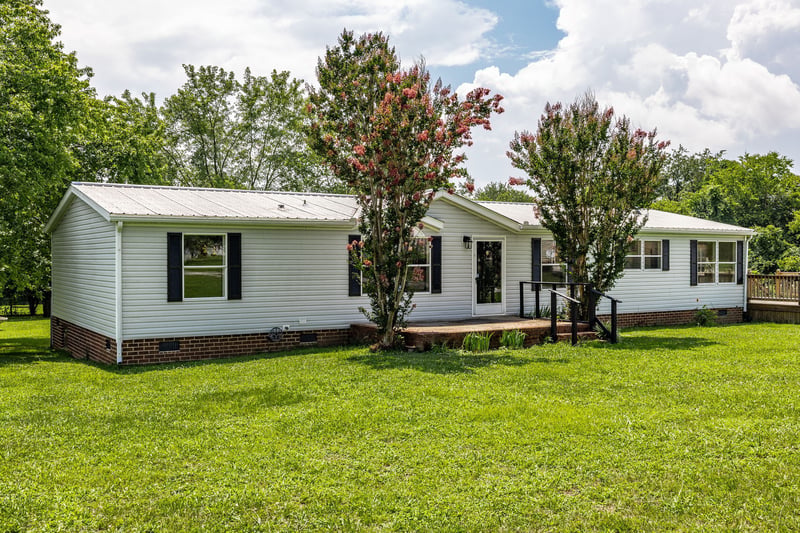 1027 Lbj Ct, Gallatin, TN 37066