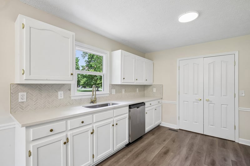 1940 Sterling St, Murfreesboro, TN 37127