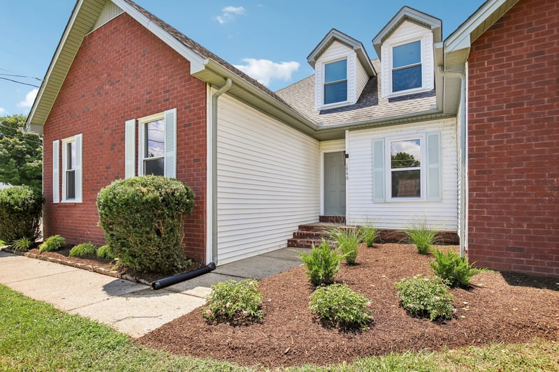 1940 Sterling St, Murfreesboro, TN 37127