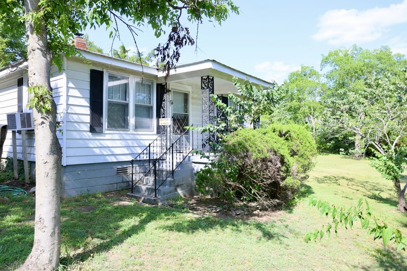 3794 Pin Hook Rd, Antioch, TN 37013