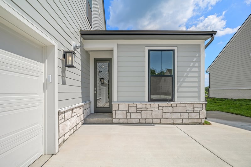 450 Tomlinson Pointe Dr, Mount Juliet, TN 37122