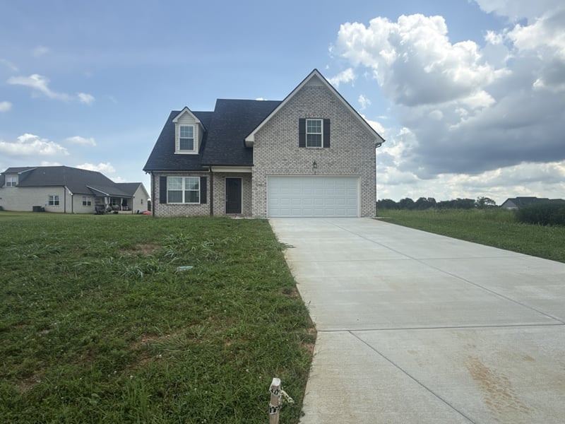 3300 Curie Cir, Christiana, TN 37037