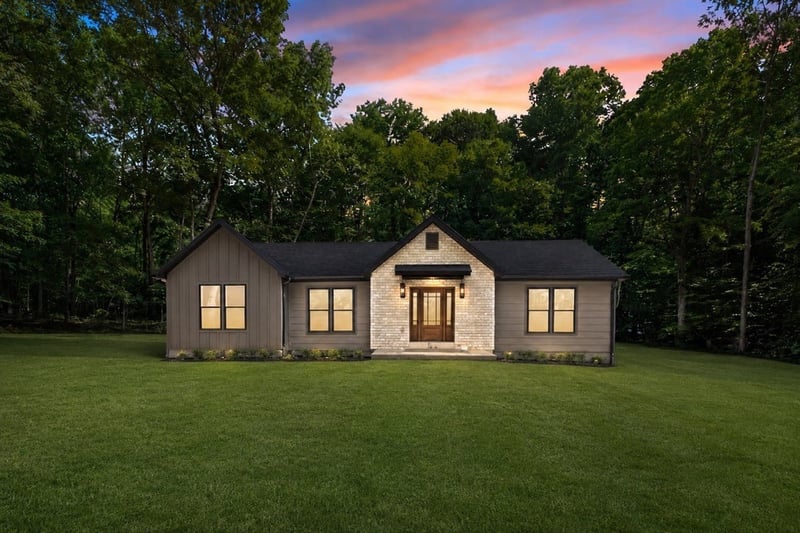 875 Little Leatherwood Rd, Vanleer, TN 37181