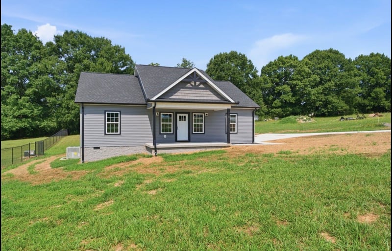 118 Brush Creek Cir, Brush Creek, TN 38547