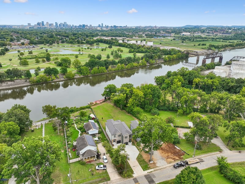 1714B River Dr, Nashville, TN 37218