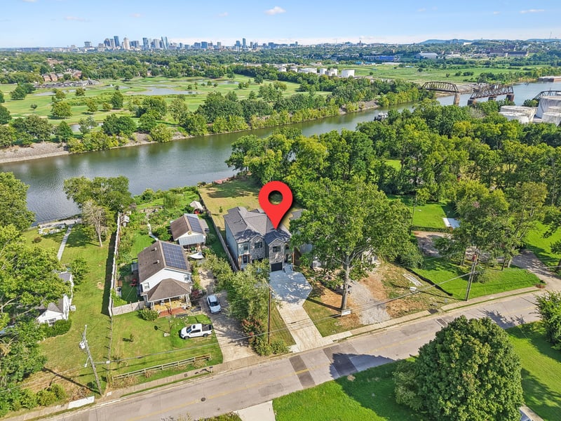 1714B River Dr, Nashville, TN 37218