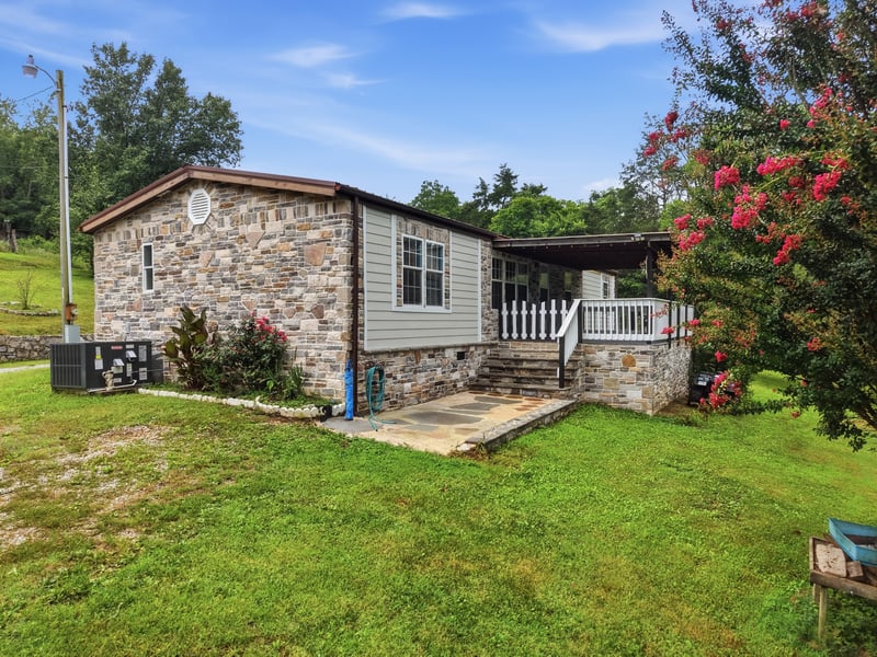 47 Riddleton Cir, Riddleton, TN 37151