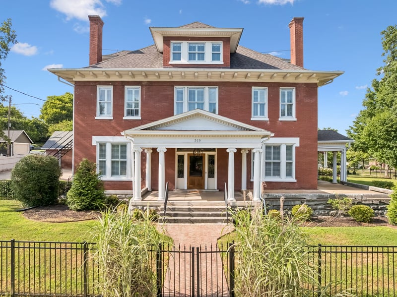 310 W 6th St, Columbia, TN 38401