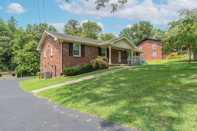 506 Mathes Ct, Goodlettsville, TN 37072