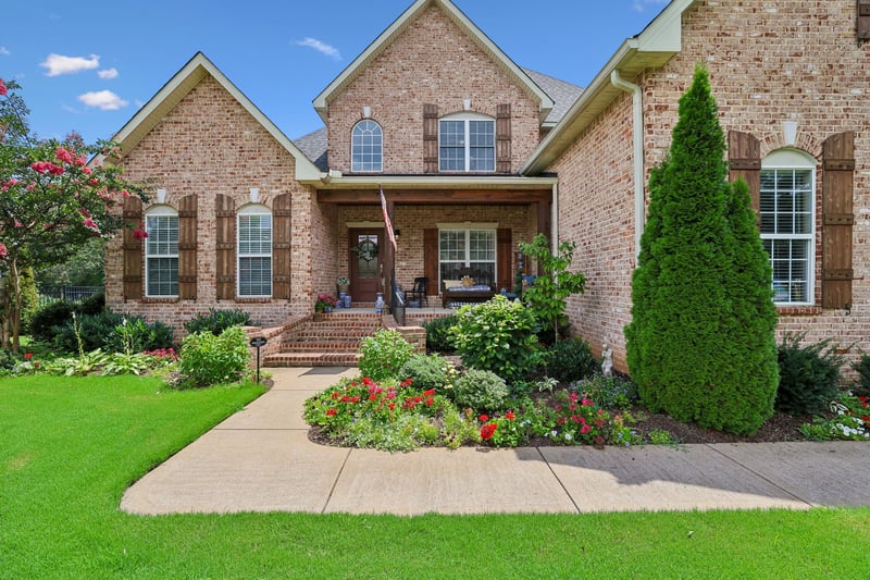 2208 Higgins Ln, Murfreesboro, TN 37130