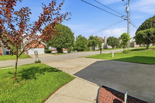 4244 Chesney Glen Dr, Hermitage, TN 37076