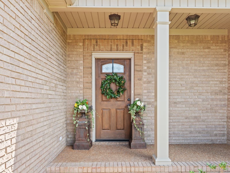 1422 Polo Fields Ln, Columbia, TN 38401