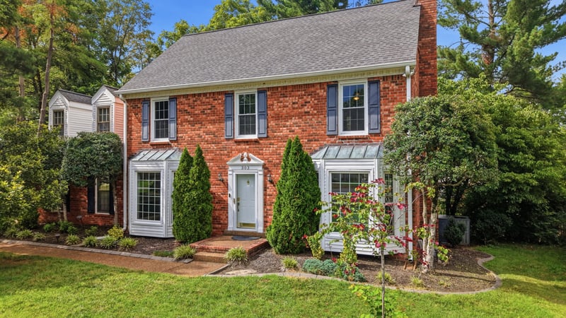 303 W Chownings Ct, Franklin, TN 37064