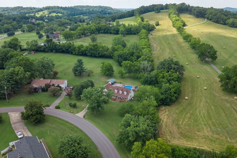 159 Grandview Dr, Gallatin, TN 37066