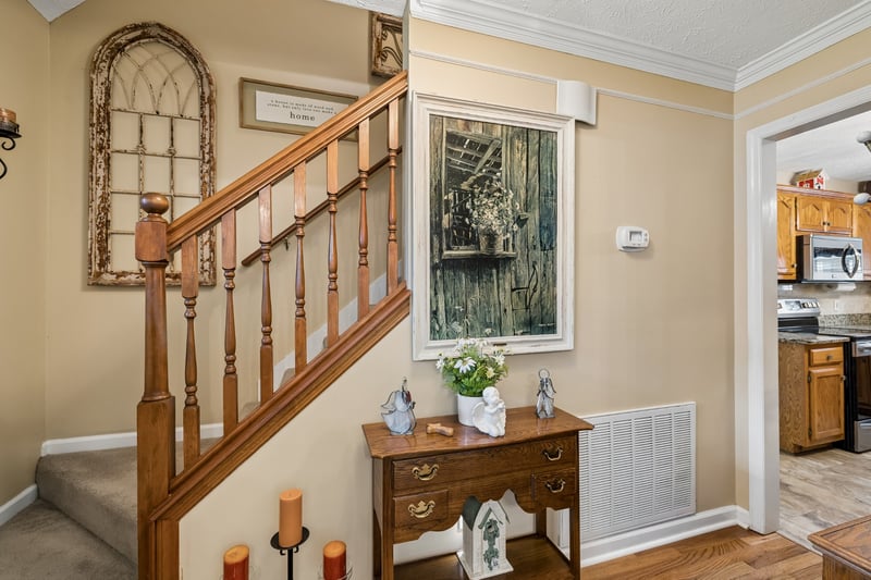 1307 Sycamore Dr, Murfreesboro, TN 37128