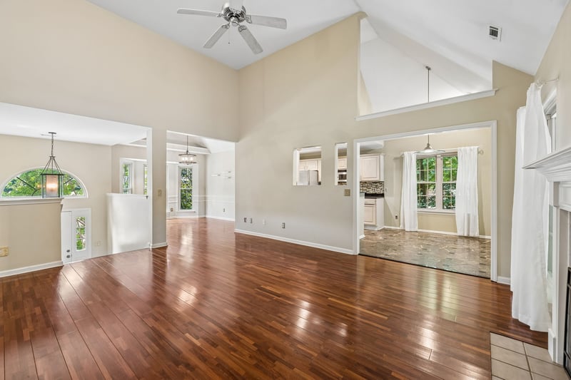 108 Glenway Ct, Nashville, TN 37221