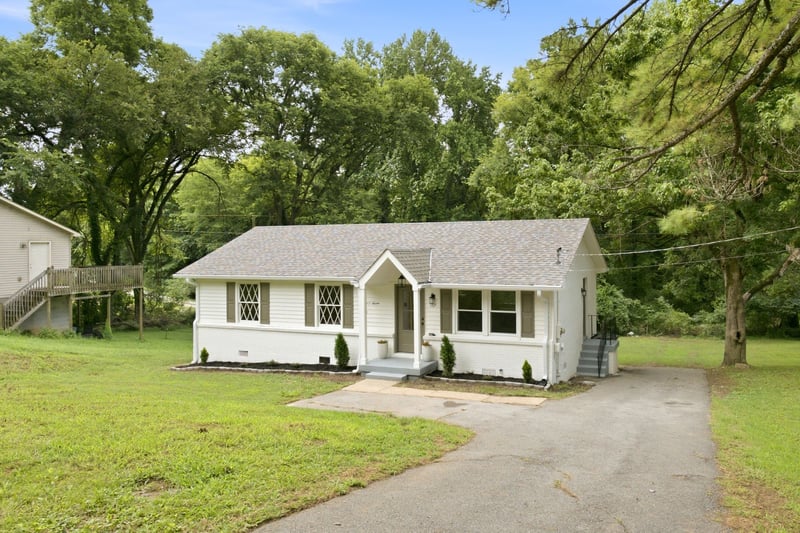 107 Rainbow Cir, Columbia, TN 38401