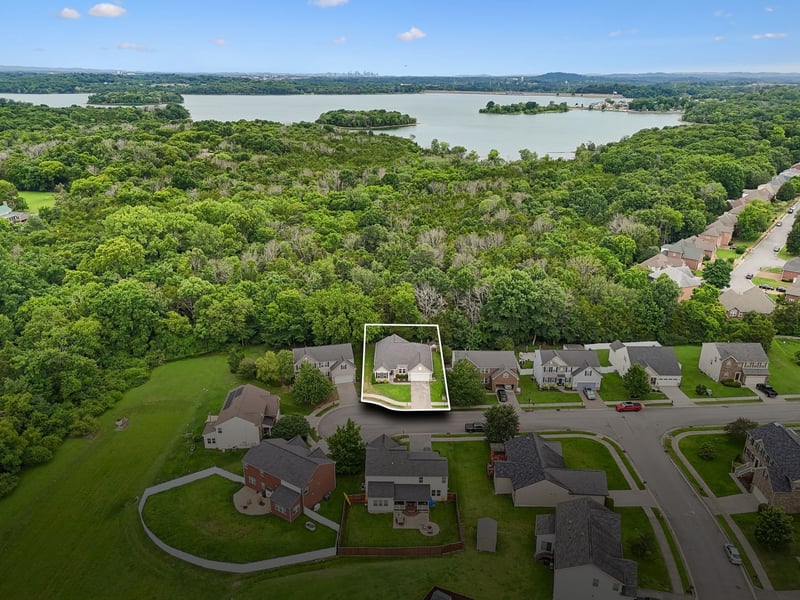 2909 Cherrybark Ct, Hermitage, TN 37076