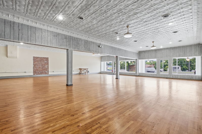 1029 Park St, Westmoreland, TN 37186