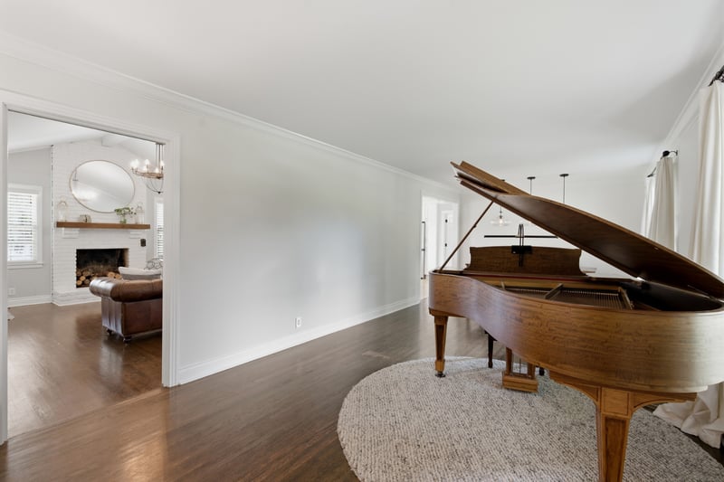 5329 Overton Rd, Nashville, TN 37220