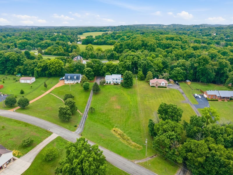 615 Vaughans Gap Rd, Spring Hill, TN 37174